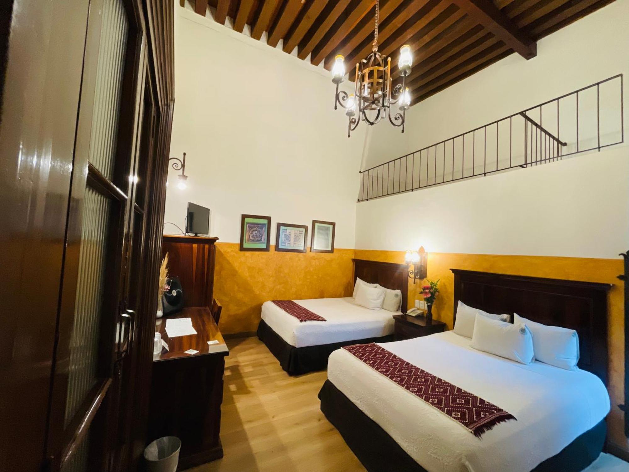 Hotel Historia Morelia Exteriör bild